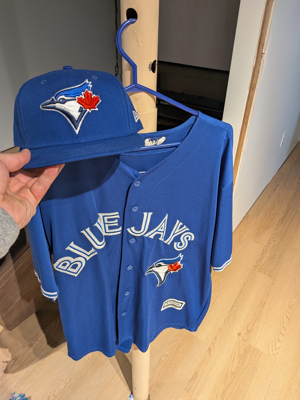 New Era 7 5/8 Blue Jays Hat And Jersey Combo Size L